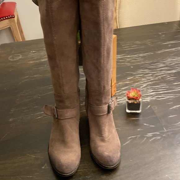 Dolce Vita | Taupe Brown Suede Mid Heel Winter Boot Buckle women’s 7.5 - Picture 2 of 9